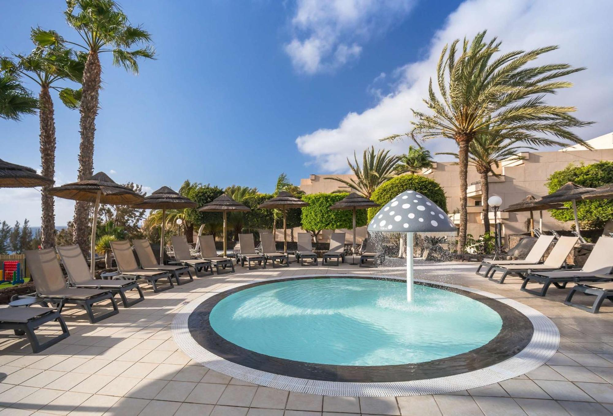 Barcelo Lanzarote Active Resort Costa Teguise Esterno foto