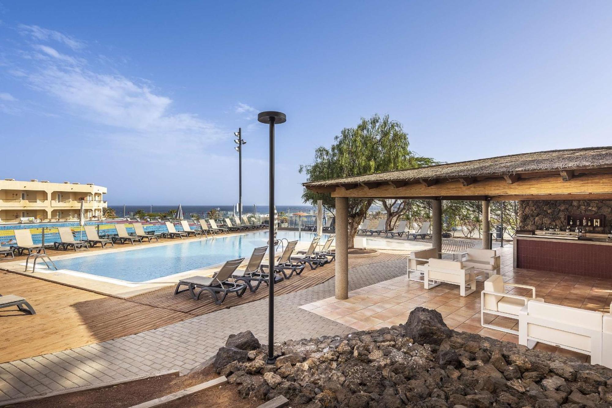 Barcelo Lanzarote Active Resort Costa Teguise Esterno foto
